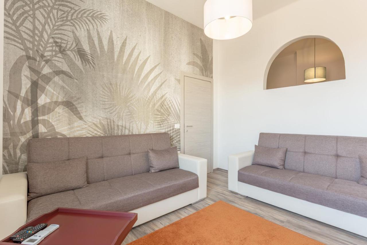 Verdi 185 By Pleiades Home Livorno Bagian luar foto